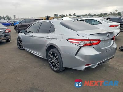 Drugie zdjęcie samochodu z przodu: 2020 TOYOTA CAMRY SE VIN:4T1G11AK6LU875089 - miniatura