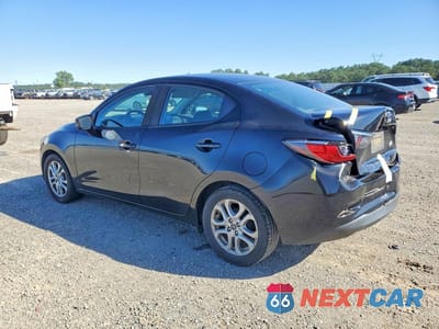 Drugie zdjęcie samochodu z przodu: 2017 TOYOTA YARIS IA BASE VIN:3MYDLBYV9HY185253 - miniatura