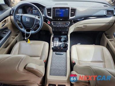 Zdjęcie 8 z 12 samochodu: 2017 HONDA PILOT TOURING VIN:5FNYF5H97HB036542 - miniatura