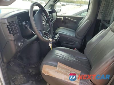 Zdjęcie 7 z 13 samochodu: 2016 CHEV EXPRESS G2500 VIN:1GCWGAFF2G1233163 - miniatura