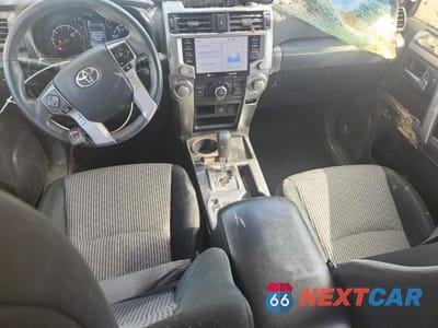 Zdjęcie 8 z 13 samochodu: 2023 TOYOTA 4RUNNER SR5 VIN:JTEEU5JR2P5294823 - miniatura