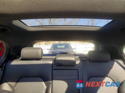 Zdjęcie 10 z 13 samochodu: 2019 MERCEDES-BENZ GLA 250 4MATIC VIN:WDCTG4GB1KU000974 - miniatura