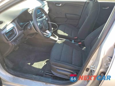 Zdjęcie 7 z 12 samochodu: 2018 KIA RIO LX VIN:3KPA24AB2JE058805 - miniatura