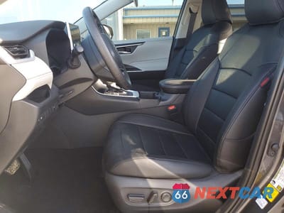 Zdjęcie 7 z 14 samochodu: 2025 TOYOTA RAV4 XLE VIN:2T3W1RFV8SC346571 - miniatura