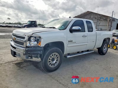 2013 CHEVROLET SILVERADO C1500 LT 1GCRCSE03DZ192213 - główne zdjęcie licytacji z USA - miniatura