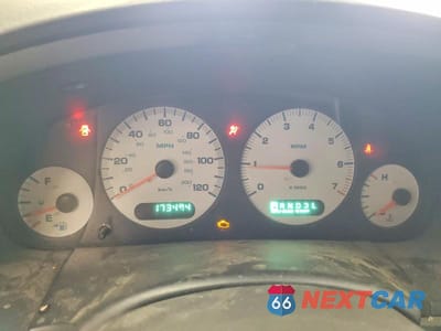 Zdjęcie 9 z 14 samochodu: 2004 CHRYSLER TOWN & COUNTRY EX FW VIN:2C4GP44R14R600256 - miniatura
