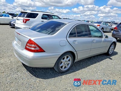 Trzecie zdjęcie samochodu z tyłu: 2003 MERCEDES-BENZ C 240 VIN:WDBRF61J63A470885 - miniatura