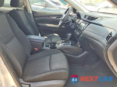 Zdjęcie 7 z 12 samochodu: 2018 NISSAN ROGUE SV VIN:KNMAT2MV7JP578747 - miniatura
