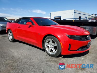 Czwarte zdjęcie samochodu z boku: 2020 CHEVROLET CAMARO LS VIN:1G1FB3DX2L0120909 - miniatura