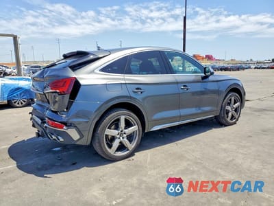 Trzecie zdjęcie samochodu z tyłu: 2022 AUDI SQ5 SPORTBACK PREMIUM VIN:WA114AFY6N2107782 - miniatura