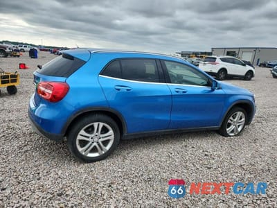 Trzecie zdjęcie samochodu z tyłu: 2016 MERCEDES-BENZ GLA 250 4MATIC VIN:WDCTG4GBXGJ188449 - miniatura