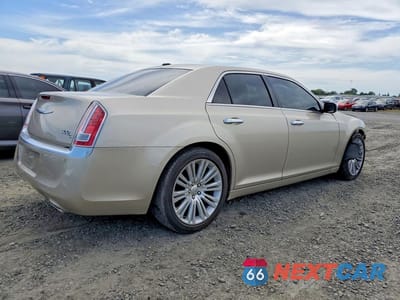 Trzecie zdjęcie samochodu z tyłu: 2012 CHRYSLER 300C LUXURY VIN:2C3CCAPT9CH253929 - miniatura