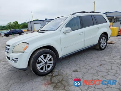 2008 MERCEDES-BENZ GL 450 4MATIC 4JGBF71E28A333246 - główne zdjęcie licytacji z USA - miniatura
