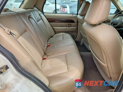 Zdjęcie 10 z 12 samochodu: 2003 MERCURY GRAND MARQUIS LS VIN:2MEFM75W33X669419 - miniatura
