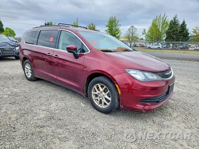 Czwarte zdjęcie samochodu z boku: 2020 CHRYSLER VOYAGER LXI VIN:2C4RC1DG8LR260751 - miniatura