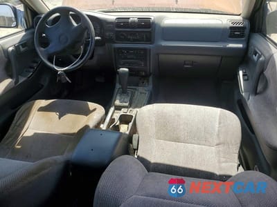 Zdjęcie 8 z 12 samochodu: 1999 ISUZU RODEO S VIN:4S2CK58W0X4347784 - miniatura