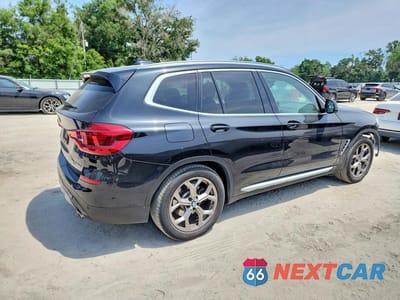 Trzecie zdjęcie samochodu z tyłu: 2021 BMW X3 XDRIVE30E VIN:5UXTS1C03M9G99295 - miniatura