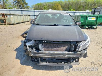 Piąte zdjęcie samochodu w środku: 2018 KIA FORTE LX VIN:3KPFL4A77JE170465 - miniatura
