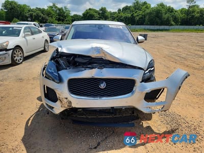 Piąte zdjęcie samochodu w środku: 2019 JAGUAR E-PACE SE VIN:SADFP2FX0K1Z39334 - miniatura