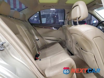 Zdjęcie 10 z 11 samochodu: 2010 MERCEDES-BENZ C 300 4MATIC VIN:WDDGF8BB6AF476431 - miniatura