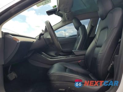 Zdjęcie 7 z 12 samochodu: 2019 TESLA MODEL 3 VIN:5YJ3E1EA7KF426584 - miniatura
