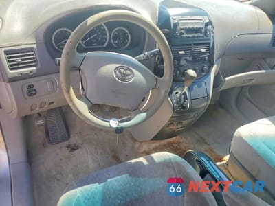 Zdjęcie 8 z 12 samochodu: 2005 TOYOTA SIENNA CE 7 PASSENGER VIN:5TDZA23C35S317765 - miniatura