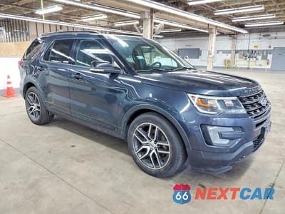 Czwarte zdjęcie samochodu z boku: 2017 FORD EXPLORER SPORT VIN:1FM5K8GTXHGA14999 - miniatura
