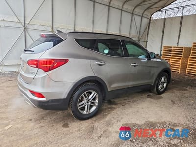 Trzecie zdjęcie samochodu z tyłu: 2018 HYUNDAI SANTA FE SPORT 2.4L VIN:5XYZUDLB0JG514586 - miniatura