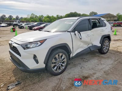 2020 TOYOTA RAV4 XLE PREMIUM JTMC1RFV7LD520646 - główne zdjęcie licytacji z USA - miniatura