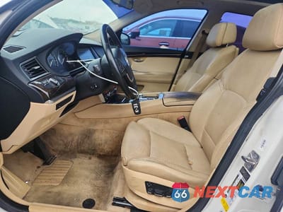 Zdjęcie 7 z 12 samochodu: 2010 BMW 550 GT VIN:WBASN4C55AC209109 - miniatura
