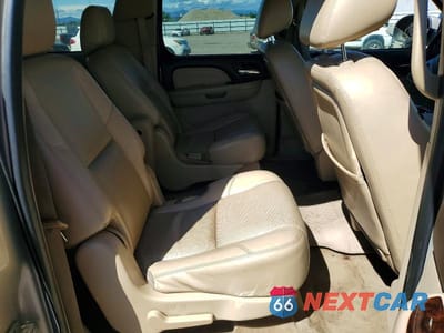 Zdjęcie 11 z 12 samochodu: 2011 GMC YUKON XL DENALI VIN:1GKS2MEF0BR140236 - miniatura