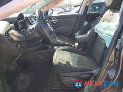 Zdjęcie 7 z 12 samochodu: 2016 FIAT 500X EASY VIN:ZFBCFXBT9GP485593 - miniatura
