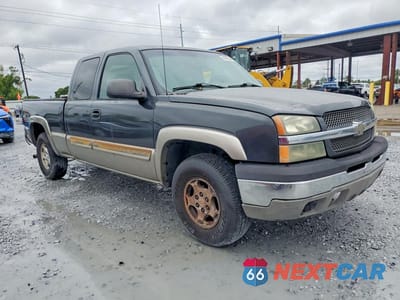 Czwarte zdjęcie samochodu z boku: 2003 CHEVROLET SILVERADO K1500 VIN:2GCEK19T131389811 - miniatura