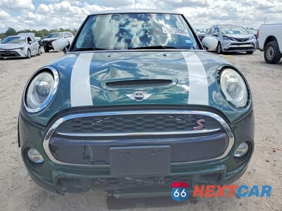 Piąte zdjęcie samochodu w środku: 2017 MINI COOPER S VIN:WMWXP7C5XH3B93388 - miniatura