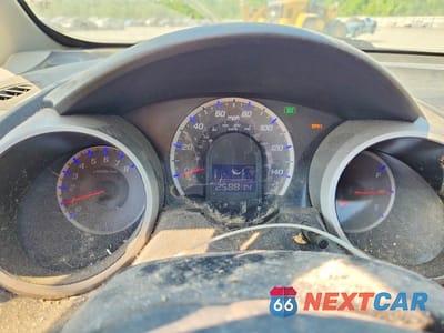 Zdjęcie 9 z 12 samochodu: 2009 HONDA FIT VIN:JHMGE874X9S025642 - miniatura