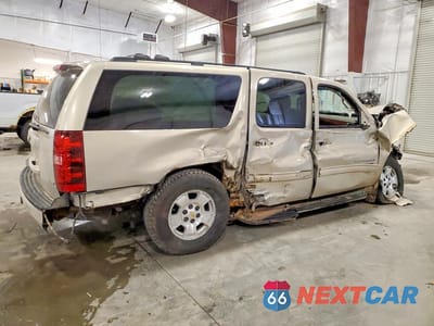 Trzecie zdjęcie samochodu z tyłu: 2009 CHEVROLET SUBURBAN K1500 LT VIN:1GNFK26339R293474 - miniatura
