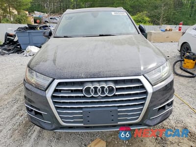 Piąte zdjęcie samochodu w środku: 2017 AUDI Q7 PRESTIGE VIN:WA1VAAF71HD010144 - miniatura