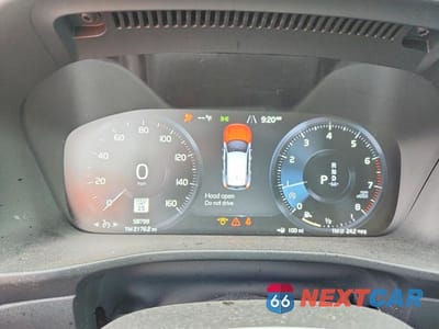 Zdjęcie 9 z 12 samochodu: 2020 VOLVO XC40 T5 MOMENTUM VIN:YV4162UK8L2323857 - miniatura