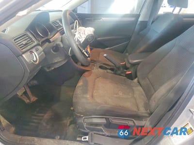 Zdjęcie 7 z 12 samochodu: 2016 VOLKSWAGEN PASSAT S VIN:1VWAT7A39GC020363 - miniatura