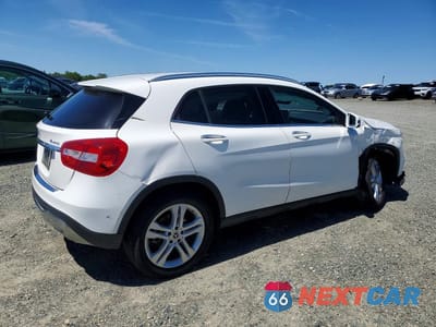 Trzecie zdjęcie samochodu z tyłu: 2019 MERCEDES-BENZ GLA 250 4MATIC VIN:WDCTG4GB2KU013135 - miniatura