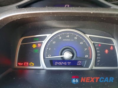 Zdjęcie 9 z 12 samochodu: 2010 HONDA CIVIC LX VIN:2HGFA1F57AH317076 - miniatura