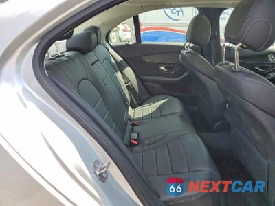 Zdjęcie 10 z 12 samochodu: 2016 MERCEDES-BENZ C 300 4MATIC VIN:55SWF4KBXGU175350 - miniatura