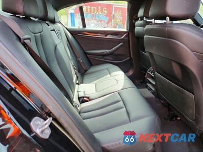 Zdjęcie 10 z 12 samochodu: 2019 BMW 530 XI VIN:WBAJA7C51KG910488 - miniatura
