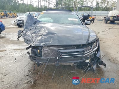 Piąte zdjęcie samochodu w środku: 2020 VOLKSWAGEN ARTEON SEL R-LINE VIN:WVWHR7AN8LE014165 - miniatura