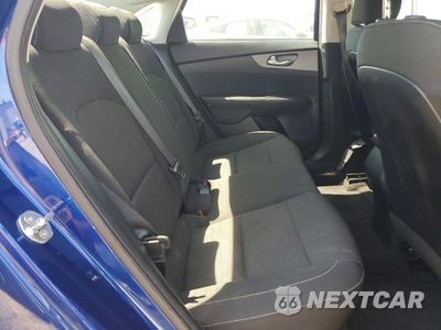 Zdjęcie 10 z 12 samochodu: 2020 KIA FORTE LXS VIN:3KPF24AD5LE197367 - miniatura