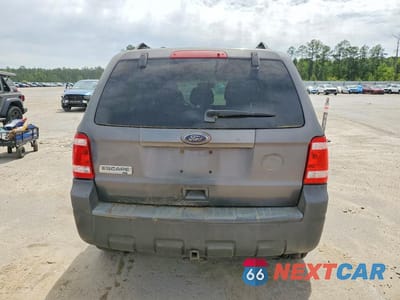 Zdjęcie 6 z 12 samochodu: 2010 FORD ESCAPE XLT VIN:1FMCU0D74AKC76661 - miniatura
