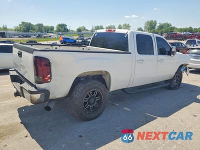 Trzecie zdjęcie samochodu z tyłu: 2009 GMC SIERRA K2500 SLT VIN:1GTHK63699F171789 - miniatura