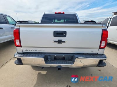 Zdjęcie 6 z 11 samochodu: 2016 CHEVROLET SILVERADO C1500 LTZ VIN:3GCPCSECXGG212673 - miniatura