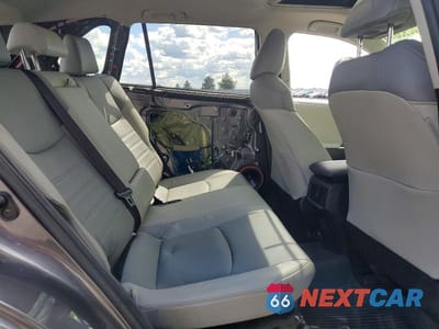 Zdjęcie 11 z 13 samochodu: 2020 TOYOTA RAV4 LIMITED VIN:JTMDWRFV9LD055986 - miniatura