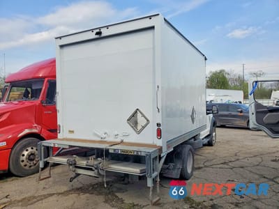Trzecie zdjęcie samochodu z tyłu: 2020 FORD F450 SUPER DUTY BOX TRUCK VIN:1FDUF4GN8LEE34744 - miniatura